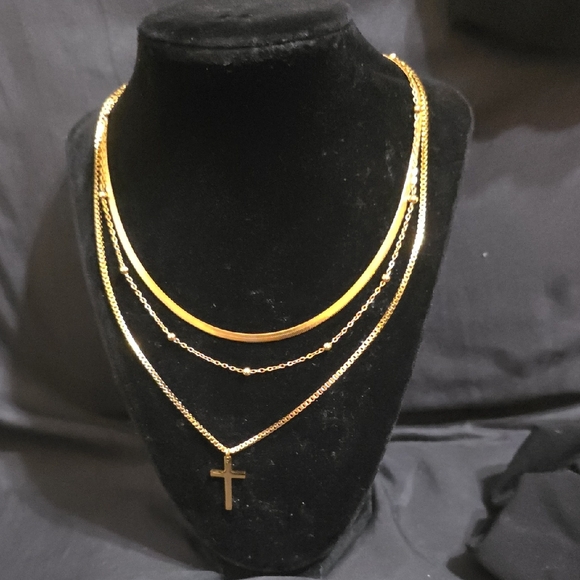 Jewelry - NWOT Elegant Stainless Steel Layered Necklace Set